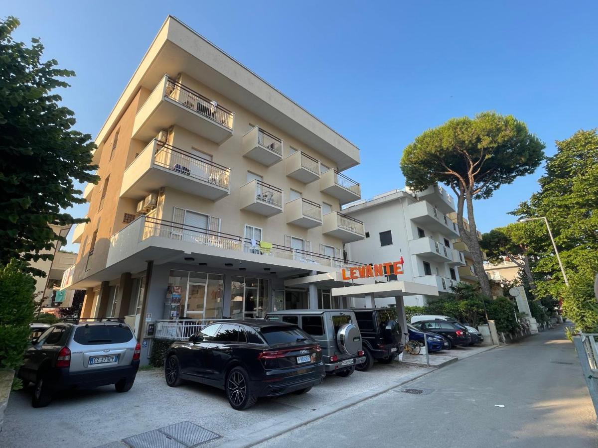 Hotel Levante Convenzionato Oltremare E Italia In Miniatura Ριτσόνε Εξωτερικό φωτογραφία